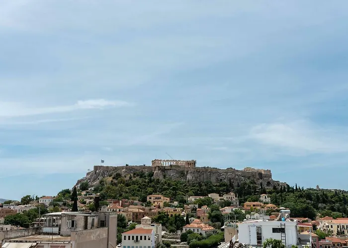 Acropolis Monastiraki Newly Renovated Apartment